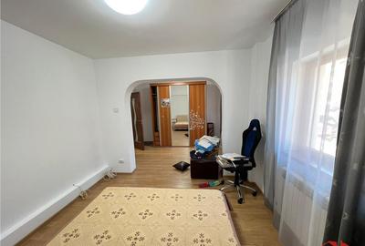 Ap 3 camere, 2 bai, parter inalt, ultracentral, Lic Unirea, - 3