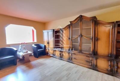 Apartament 3 camere decomandat, centrala proprie, zona calea Lipovei - 1