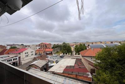 Lugoj, Apartament 3 Cam. 84 Mp. Micro 4, Acoperis Nou - 13