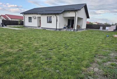 Casă cu 3 camere cu Teren 600 Mp în Central - 3