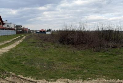 Teren de 900 mp, în Exterior Vest - 2