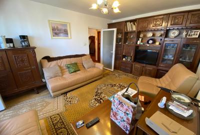 Apartament cu 2 camere decomandat în Casa de Cultură - 13