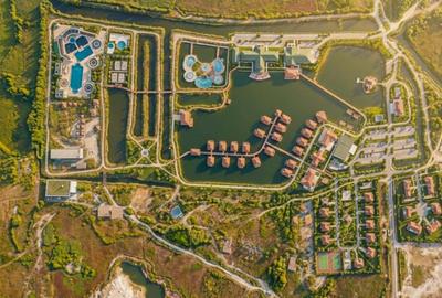 Casă individuală cu 40 camere cu Teren 347644 Mp în Istria - 17