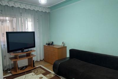 CANTA-PACURARI, ap.3 camere, 2 bai, decomandat, 73mp,et3/4,curat! - 3