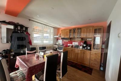 Casă cu 4 camere cu Teren 795 Mp în Central - 14