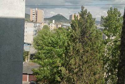 Apartament cu 2 camere decomandat în Deve - 3