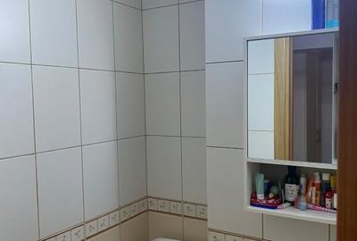 Apartament 3 camere, decomandat 79 mp total, etj 3 din 4, zona Drumul Sarii - 1