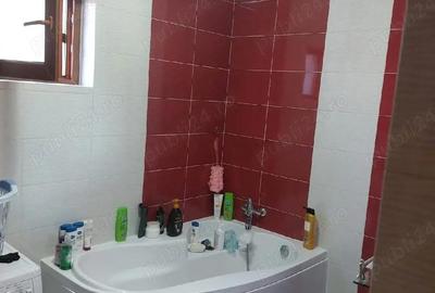 Casă cu 6 camere cu Teren 300 Mp în Central - 9