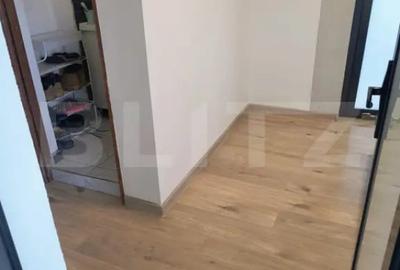 Apartament cu 3 camere semidecomandat în Central - 9