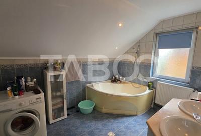 Duplex cu 4 camere cu Canalizare în Sebeș - 9