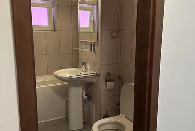 Apartament cu 3 camere decomandat în Girocului - 3
