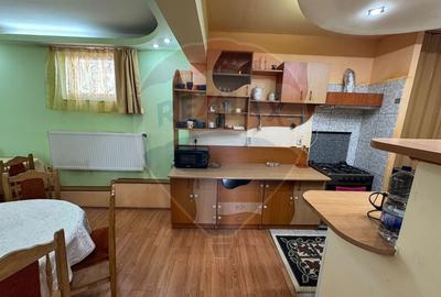 Casa / Vila cu 5 camere de inchiriat in zona Calea Romanului Casa / Vila cu 5 camere de inchiriat in zona Calea Romanului - 18