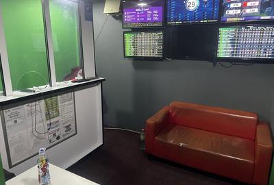 Spațiu comercial, de 50 mp, în Central - 1