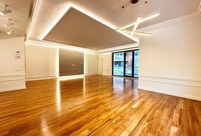 Apartament cu 4 camere decomandat în Dorobanți