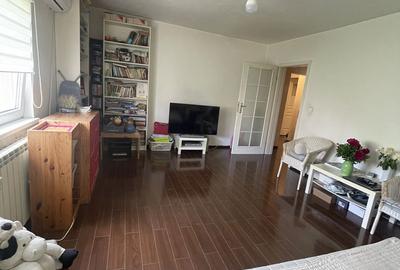 Apartament cu 3 camere decomandat, mobilat în 13 Septembrie - 8