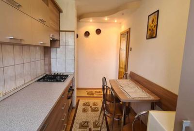 Apartament cu 3 camere decomandat în Astra - 1