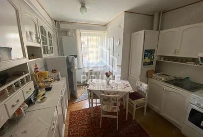 Apartament cu 3 camere decomandat în Ampoi 2 - 2
