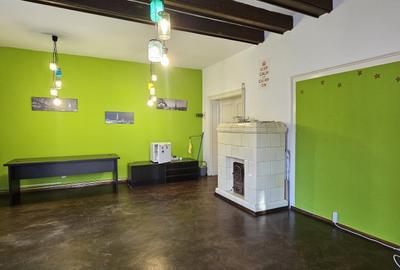 Birou, de 40 mp, în Central