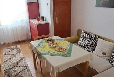 Apartament cu 2 camere decomandat în Reghin - 3