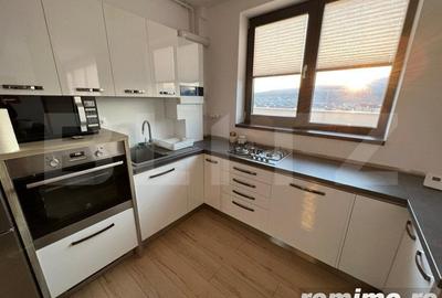 Apartament cu 3 camere semidecomandat în Cetate - 8