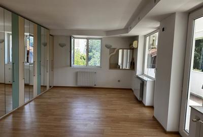 Casă cu 5 camere cu Teren 500 Mp în Virtuții - 4