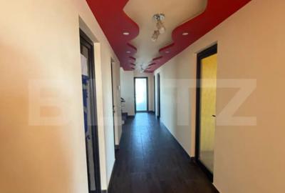 Casă cu 9 camere cu Teren 1000 Mp în Central - 3