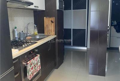 INCHIRIEZ DOUA CAMERE GAVANA 3 - 6