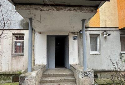 Apartament cu 3 camere semidecomandat în Bunești - 12