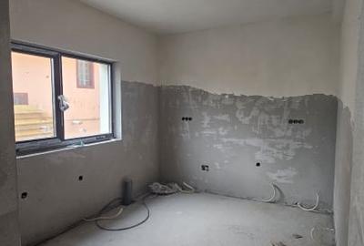 Duplex cu 6 camere cu Canalizare în Dâmbul Rotund - 5