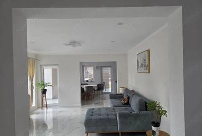 Casă cu 4 camere cu Canalizare în Cetate - 8