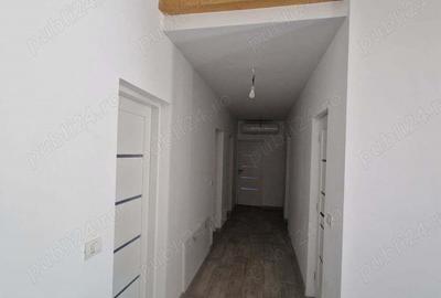 Casă cu 3 camere cu Teren 1100 Mp în Macea - 2