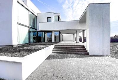 Casă individuală cu 7 camere cu Teren 3000 Mp în Micălaca - 2