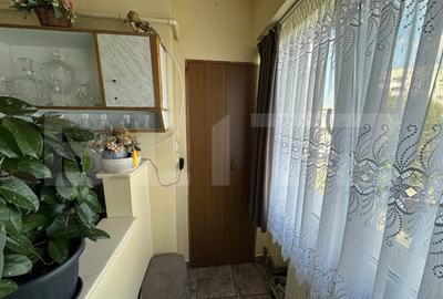 Apartament de vanzare, 63,4 mp, zona Micro 16 - 4