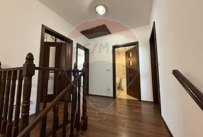 CASA  cu 5 camere de vanzare in Selimbar - 6