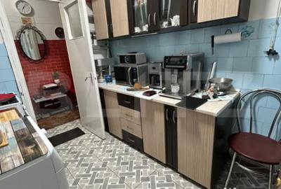 Apartament cu 3 camere semidecomandat în Semicentral