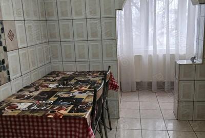 Apartament cu 3 camere decomandat în Central - 2