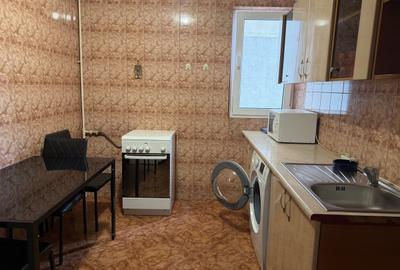 Apartament cu 2 camere decomandat în Drumul Taberei