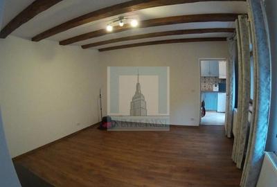 Apartament cu 2 camere semidecomandat, mobilat în Centrul Istoric - 1