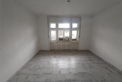 Berliste, Casa pt 2 Familii, la Sosea, Pret Negociabil - 20