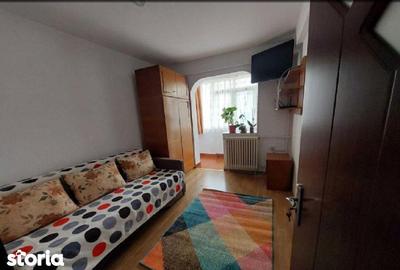 Apartament cu 3 camere semidecomandat, mobilat în Casa de Cultură - 4
