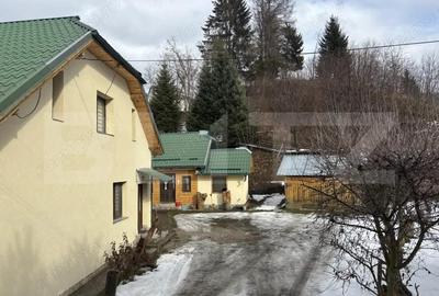 Casă cu Teren 1300 Mp în Central - 4