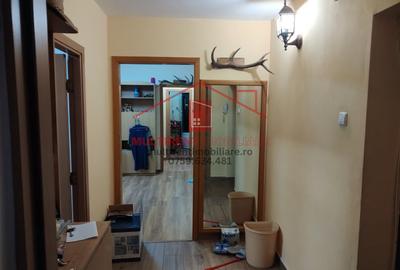 Apartament 3 camere - str.Isaccei - centrala pe Gaz! - 1