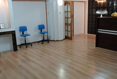 Spatiu birou, Dristor, benzinăria Rompetrol,  etajul 2, 3 camere, 1 grup sanitar - 8