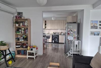 Casă cu 4 camere cu Teren 460 Mp în Central - 1