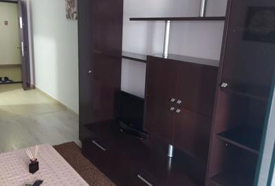 Garsonieră, mobilată în Theodor Pallady