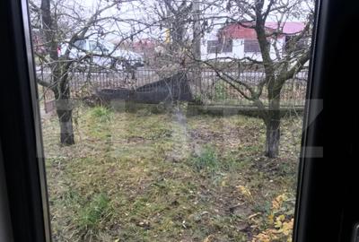 Casă cu 3 camere cu Teren 3400 Mp în Central - 3