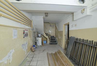 Spațiu comercial, de 580 mp, în P-ța Romană - 31