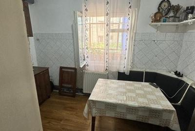 Apartament 3 camere decomandat zona DACIA - 12