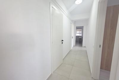 Apartament cu 3 camere decomandat în Tractorul - 13