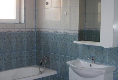 Casă cu 5 camere cu Teren 400 Mp în Fundeni - 9